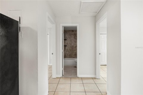 Immobilier commercial à vendre à Tampa, Floride: 4 chambres, 130.06 m2 № 2405338 - photo 12