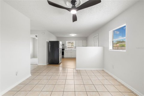 Immobilier commercial à vendre à Tampa, Floride: 4 chambres, 130.06 m2 № 2405338 - photo 27
