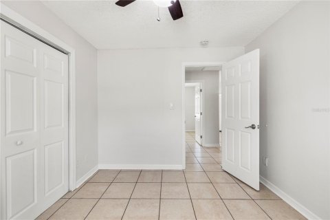 Immobilier commercial à vendre à Tampa, Floride: 4 chambres, 130.06 m2 № 2405338 - photo 17