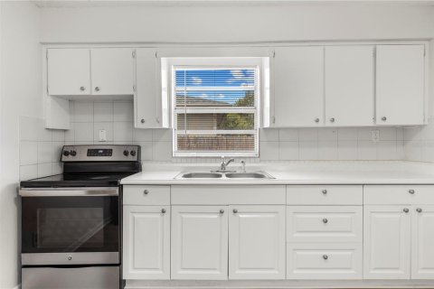 Immobilier commercial à vendre à Tampa, Floride: 4 chambres, 130.06 m2 № 2405338 - photo 29