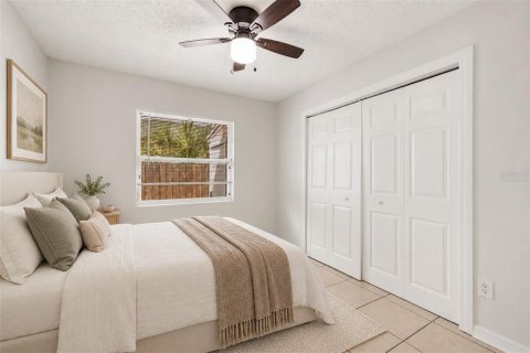 Immobilier commercial à vendre à Tampa, Floride: 4 chambres, 130.06 m2 № 2405338 - photo 15