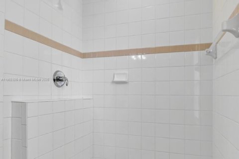 Снять в аренду таунхаус в Уэст-Палм-Бич, Флорида 4 спальни, 166.3м2, № 1955698 - фото 17