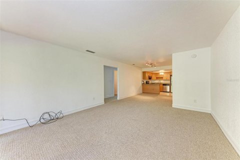 Condo in Sarasota, Florida, 2 bedrooms  № 1084029 - photo 12