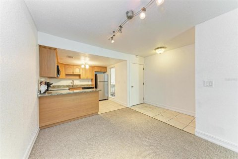 Condo in Sarasota, Florida, 2 bedrooms  № 1084029 - photo 20
