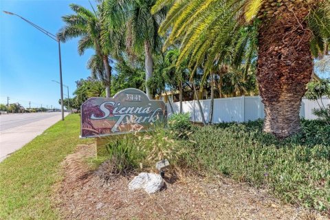Condo in Sarasota, Florida, 2 bedrooms  № 1084029 - photo 3