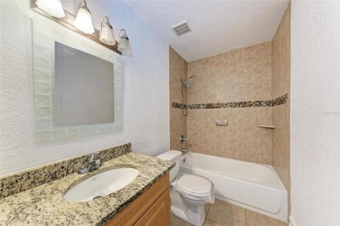 Condo in Sarasota, Florida, 2 bedrooms  № 1084029 - photo 26