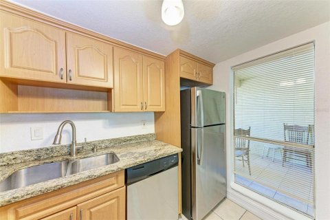Condo in Sarasota, Florida, 2 bedrooms  № 1084029 - photo 18