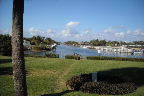 Condo in North Palm Beach, Florida, 2 bedrooms № 2177126 - photo 3