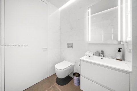 Copropriété à louer à Hallandale Beach, Floride: 4 chambres, 236.44 m2 № 1977256 - photo 30