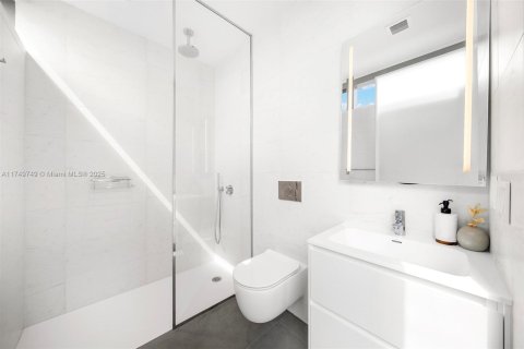 Copropriété à louer à Hallandale Beach, Floride: 4 chambres, 236.44 m2 № 1977256 - photo 13