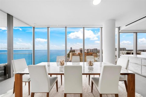 Copropriété à louer à Hallandale Beach, Floride: 4 chambres, 236.44 m2 № 1977256 - photo 6