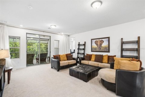 House in Orlando, Florida 7 bedrooms, 414.16 sq.m. № 2238047 - photo 29