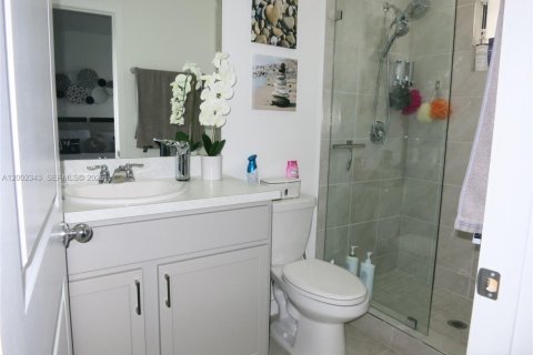 Снять в аренду таунхаус в Флорида-Сити, Флорида 3 спальни, 133.13м2, № 2067800 - фото 15