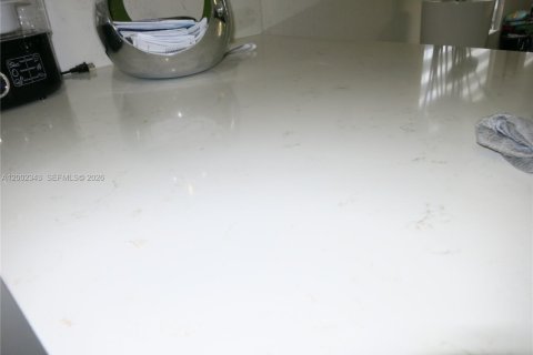 Снять в аренду таунхаус в Флорида-Сити, Флорида 3 спальни, 133.13м2, № 2067800 - фото 5