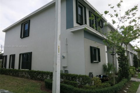 Снять в аренду таунхаус в Флорида-Сити, Флорида 3 спальни, 133.13м2, № 2067800 - фото 21