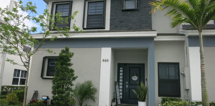 Таунхаус в Флорида-Сити, Флорида 3 спальни, 133.13м2 № 2067800