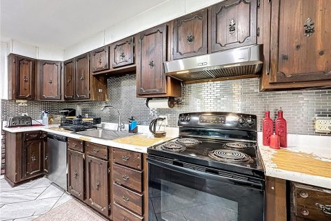 Villa ou maison à vendre à Orlando, Floride: 3 chambres, 161.37 m2 № 2099167 - photo 12