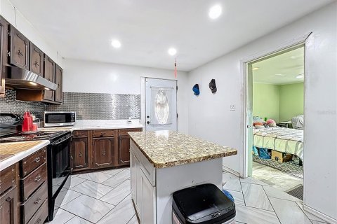 Villa ou maison à vendre à Orlando, Floride: 3 chambres, 161.37 m2 № 2099167 - photo 13