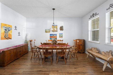 House in DeLand, Florida 5 bedrooms, 314.75 sq.m. № 1718337 - photo 8