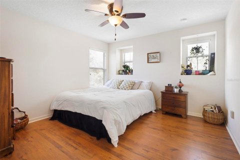 House in DeLand, Florida 5 bedrooms, 314.75 sq.m. № 1718337 - photo 30