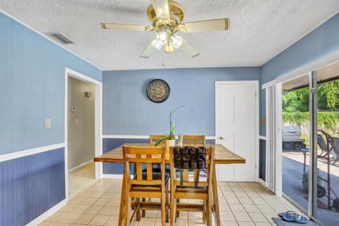 House in Auburndale, Florida 3 bedrooms, 95.22 sq.m. № 1918945 - photo 18