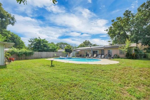 House in Auburndale, Florida 3 bedrooms, 95.22 sq.m. № 1918945 - photo 4