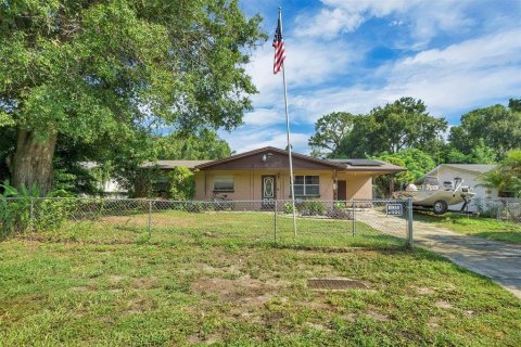 House in Auburndale, Florida 3 bedrooms, 95.22 sq.m. № 1918945 - photo 3