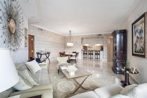 Купить кондоминиум в Серфсайд, Флорида 2 спальни, 161.65м2, № 2004292 - фото 2