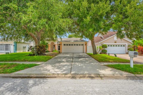 Casa en venta en Largo, Florida, 3 dormitorios, 137.87 m2 № 2267098 - foto 2