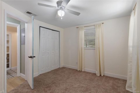 House in Inverness, Florida 3 bedrooms, 149.76 sq.m. № 1879256 - photo 25