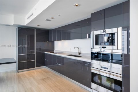 Купить кондоминиум в Майами, Флорида 2 спальни, № 1987125 - фото 11