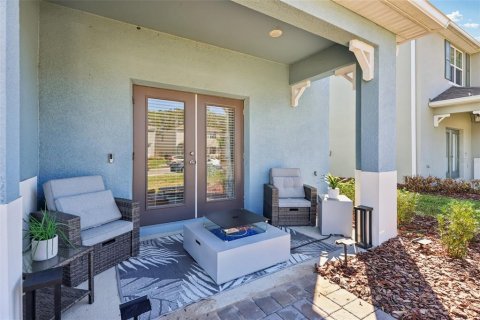 House in New Smyrna Beach, Florida 3 bedrooms, 149.94 sq.m. № 2103080 - photo 3