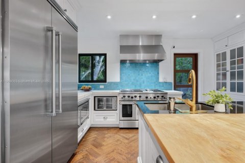 Купить виллу или дом в Майами, Флорида 5 спален, 354.33м2, № 1964397 - фото 25