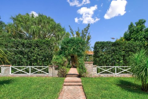 Купить виллу или дом в Майами, Флорида 5 спален, 354.33м2, № 1964397 - фото 6