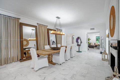 Купить виллу или дом в Майами, Флорида 5 спален, 354.33м2, № 1964397 - фото 11