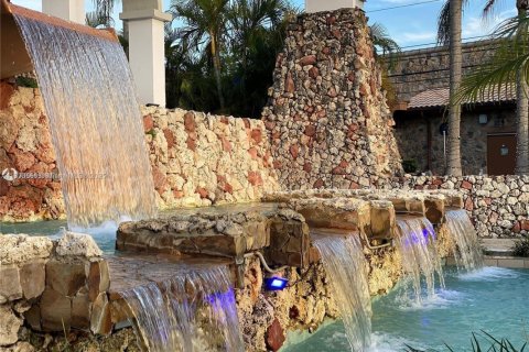 Condo in Aventura, Florida, 1 bedroom № 2055035 - photo 25