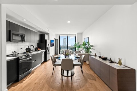 Condo in Miami, Florida, 3 bedrooms № 2087061 - photo 6