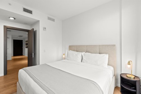 Condo in Miami, Florida, 3 bedrooms № 2087061 - photo 21