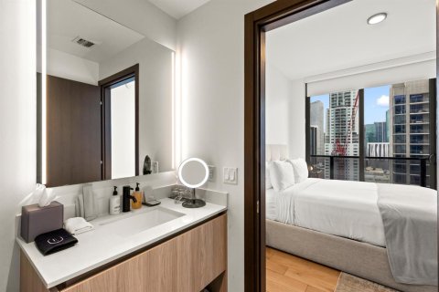 Condo in Miami, Florida, 3 bedrooms № 2087061 - photo 18