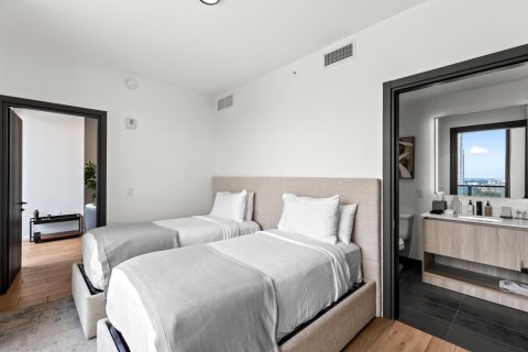 Condo in Miami, Florida, 3 bedrooms № 2087061 - photo 13