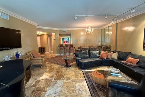 Купить кондоминиум в Авентура, Флорида 2 спальни, 180.69м2, № 1806077 - фото 14