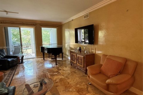 Купить кондоминиум в Авентура, Флорида 2 спальни, 180.69м2, № 1806077 - фото 9