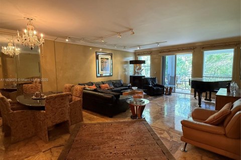 Купить кондоминиум в Авентура, Флорида 2 спальни, 180.69м2, № 1806077 - фото 6