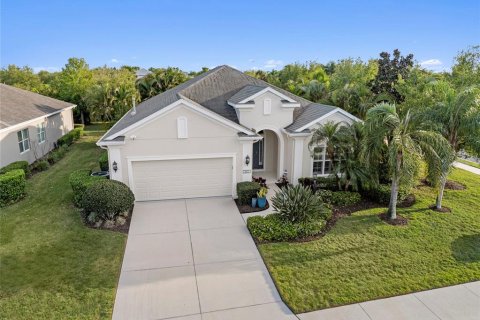 House in Bradenton, Florida 2 bedrooms, 173.45 sq.m. № 2296212