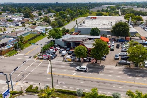 Commercial property in Miami Gardens, Florida № 1707502 - photo 6