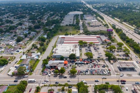 Commercial property in Miami Gardens, Florida № 1707502 - photo 9