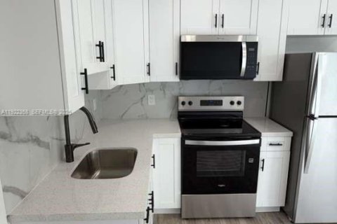 Appartement à louer à Miami Beach, Floride: 1 chambre № 1976874 - photo 3