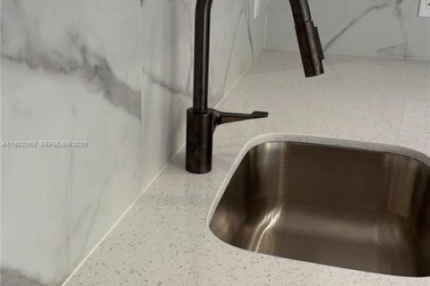 Appartement à louer à Miami Beach, Floride: 1 chambre № 1976874 - photo 9