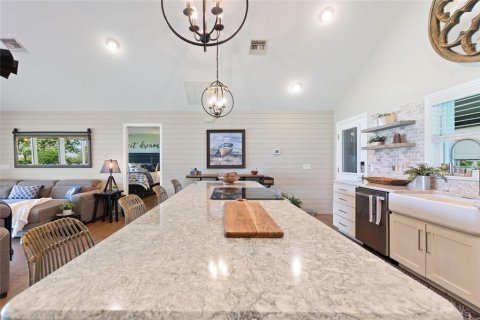 House in Frostproof, Florida 2 bedrooms, 164.58 sq.m. № 1662236 - photo 17
