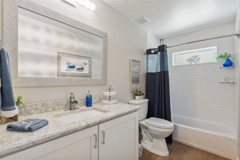 House in Frostproof, Florida 2 bedrooms, 164.58 sq.m. № 1662236 - photo 28